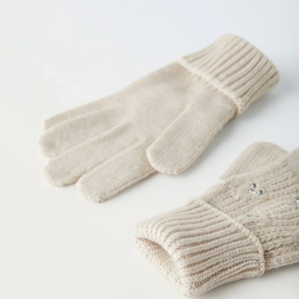 ✨SALE ✨ ZARA RHINESTONE KNIT GLOVES ✨SALE ✨
